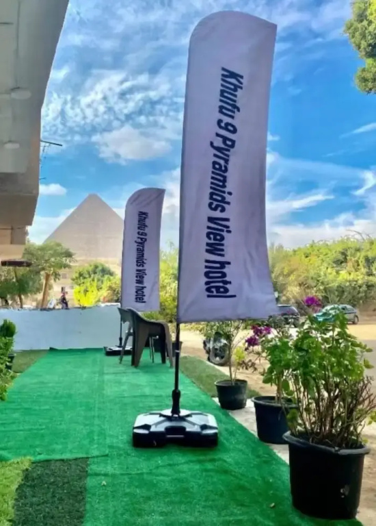 Khufu 9 Pyramids View Hotel