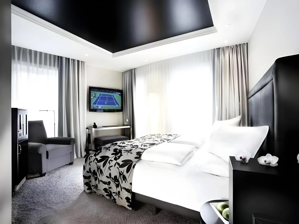 Hotel NEWBERLIN — 5
