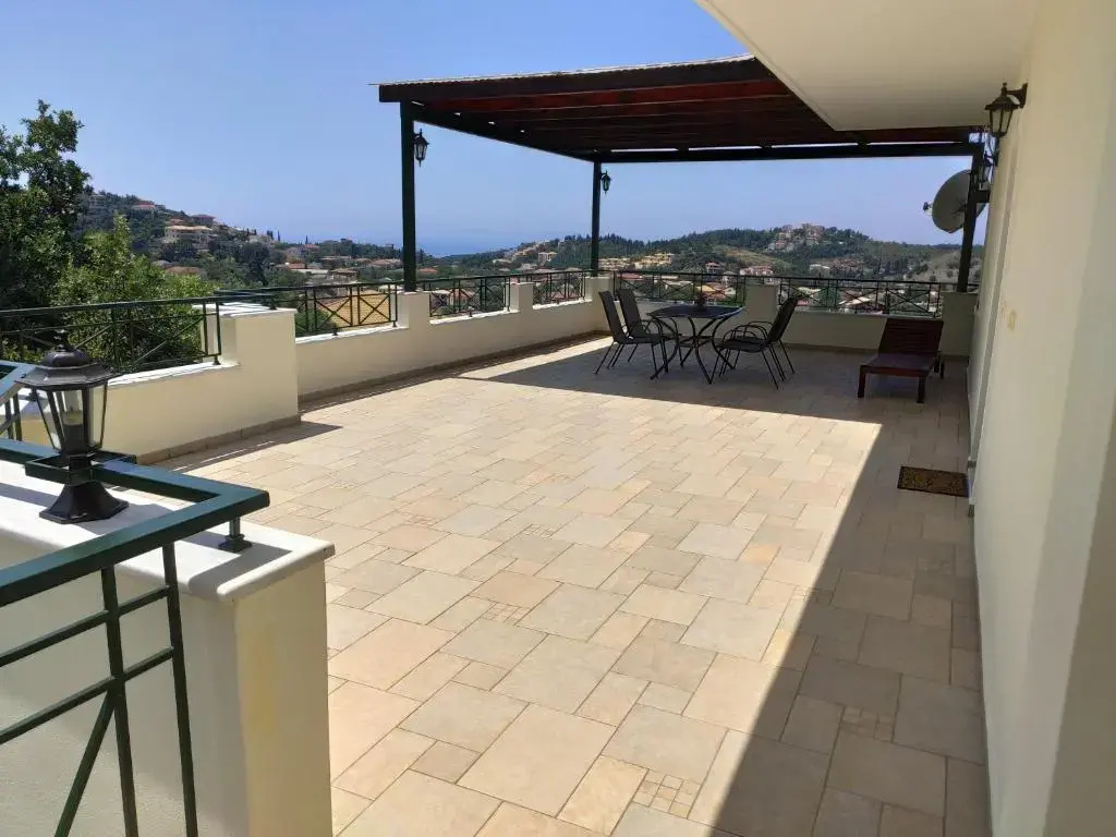 2 Bedrooms Penthouse Apartment