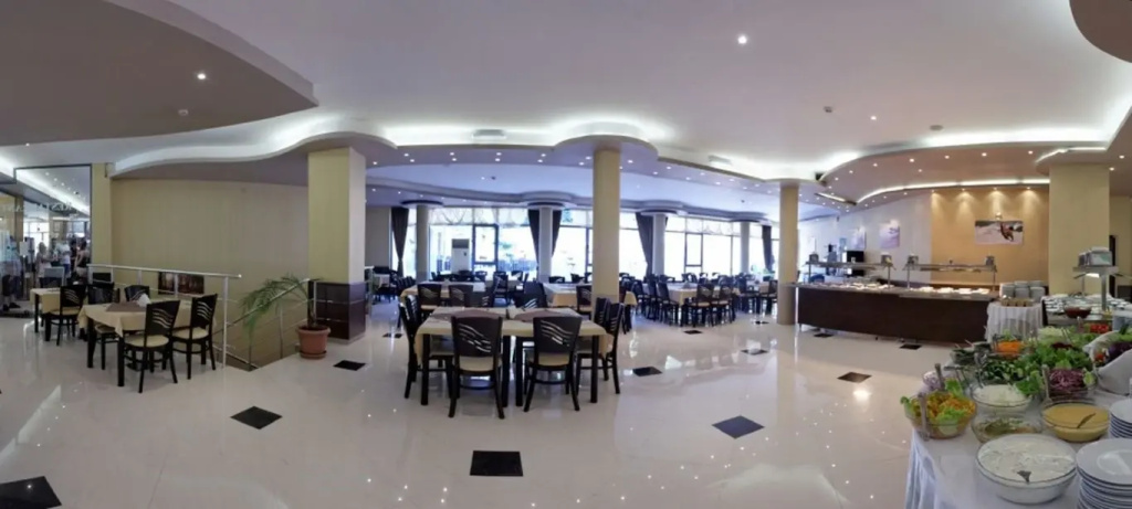 Food & Beverage