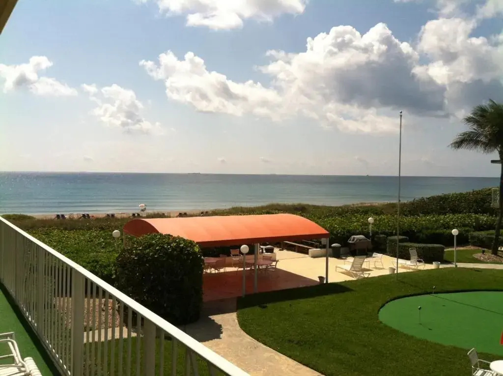 Suite oceanfront