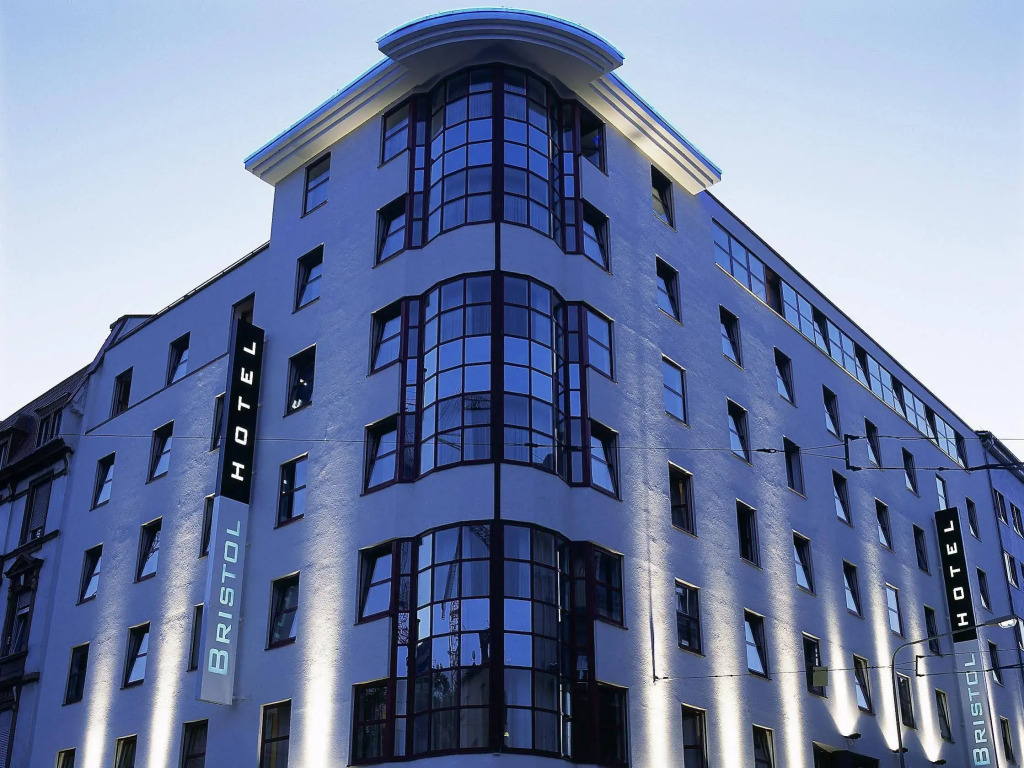Bristol Hotel Frankfurt — фото