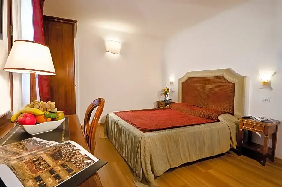 Economy room