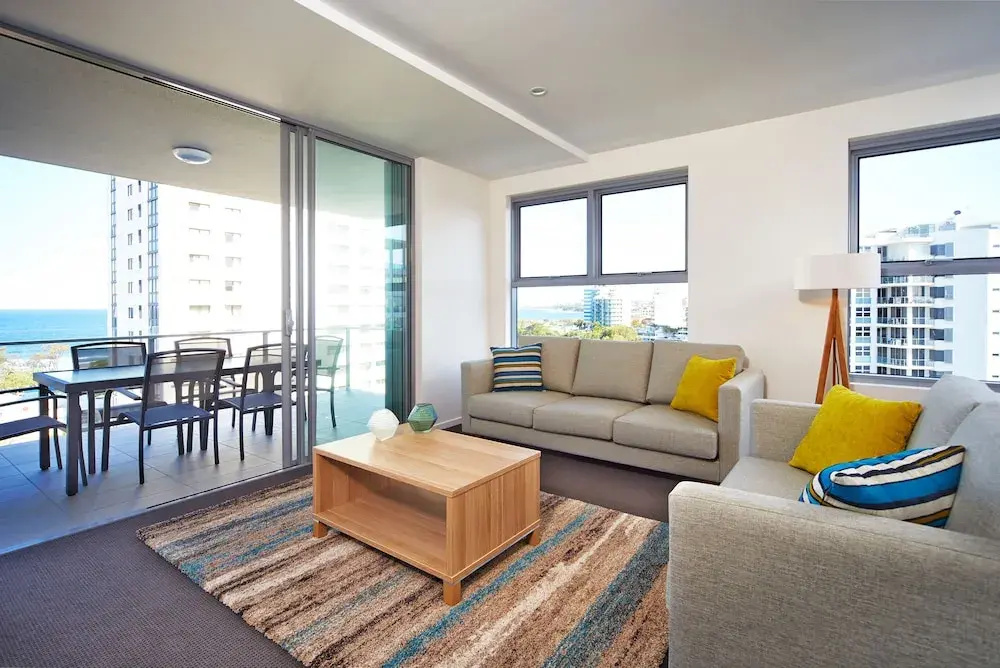 5 Bedrooms Apartment with ocean view