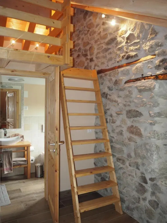 Suite with mountain view