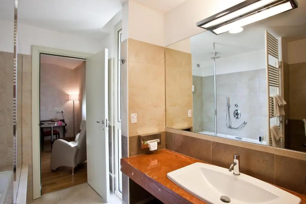 Breaking Business Hotel - Chambres