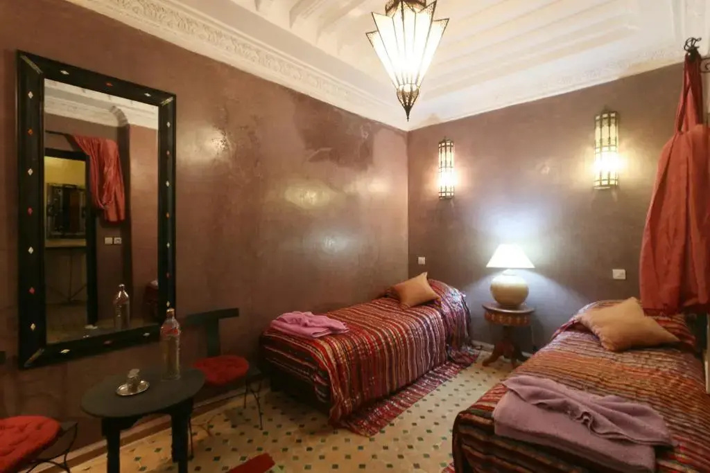 Standard Double room (twin beds)