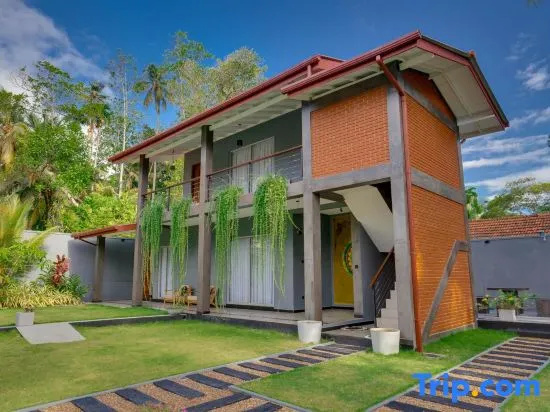 Hasthri Boutique Blue Apartment in Ahangama with pool Near Beach