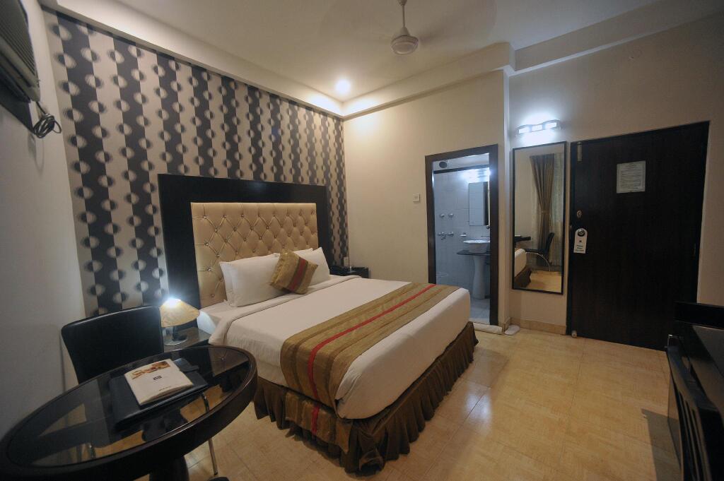 Hotel Housez 43 by null