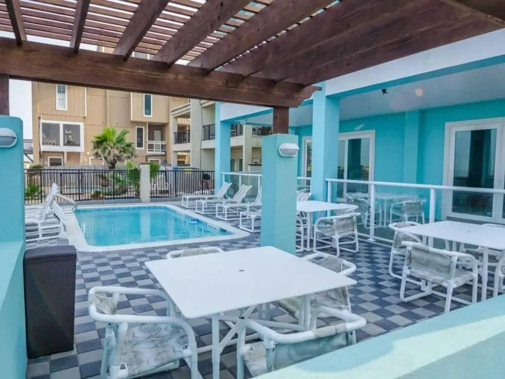 5 BEDROOM BEACHFRONT CONDO - 3rd Floor