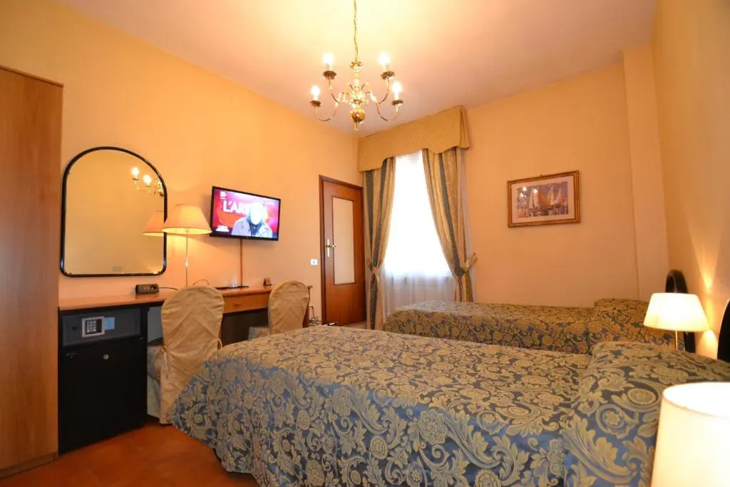 Standard Double room (full double bed)