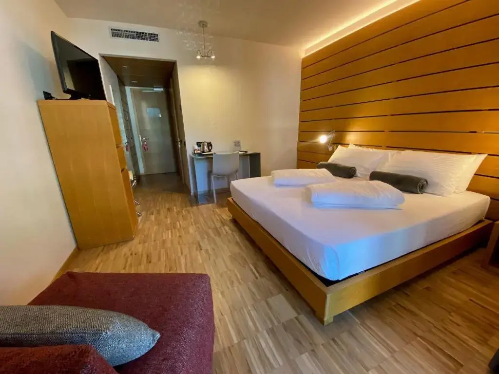 Lake Front Hotel Mirage - Chambres