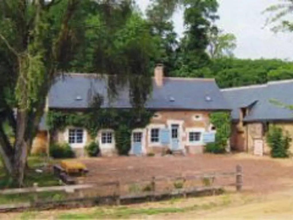 Afficher la photo 7 — Gîte Saint-Pierre-du-Lorouër, 5 pièces, 8 personnes - FR-1-410-164