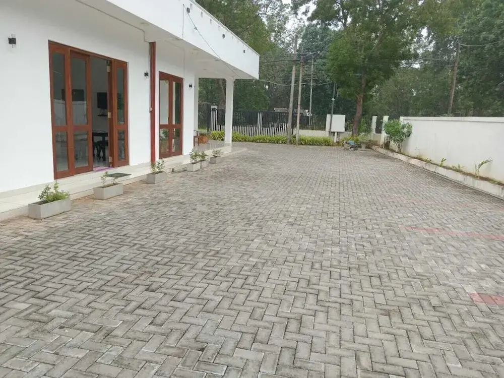 RAJABAWANA Holiday Resort
