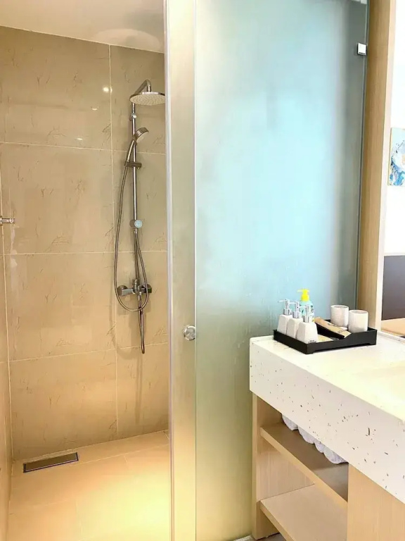 EMS HOUSE Sea View Apartment - The Arena Cam Ranh - фото 8