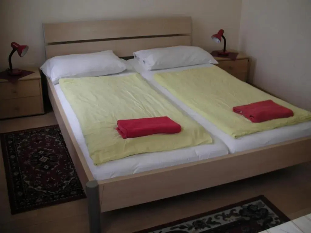 Standard Double room (full double bed)