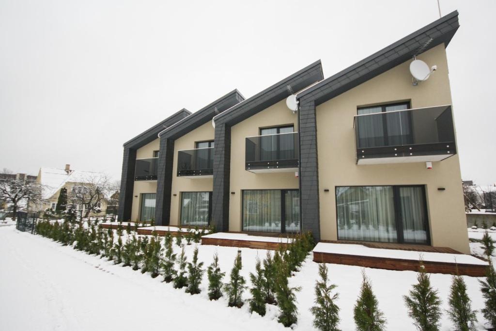 Nikolas Apartamentai Birstono 7