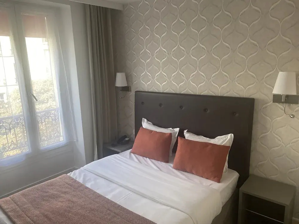 Standard Double room (full double bed)
