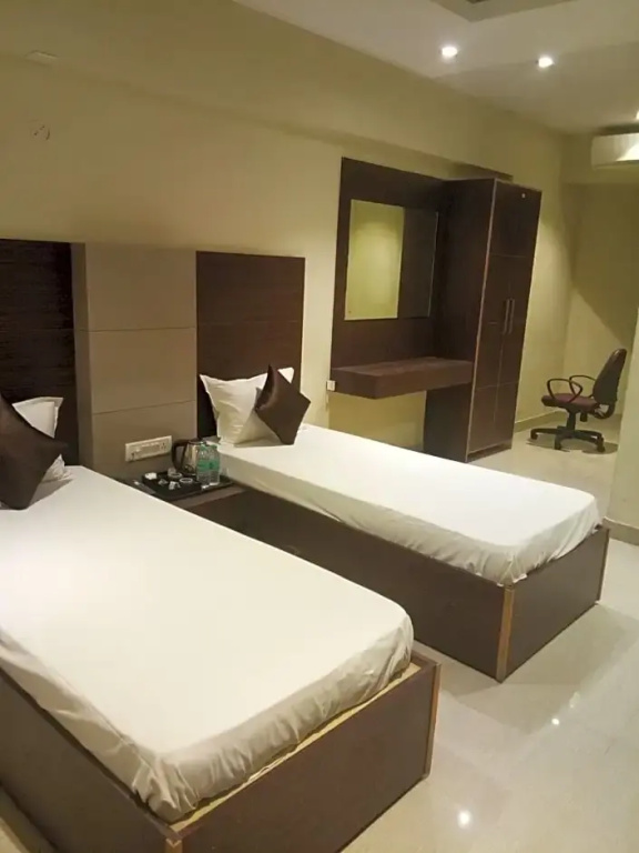 Executive Double room (full double bed)