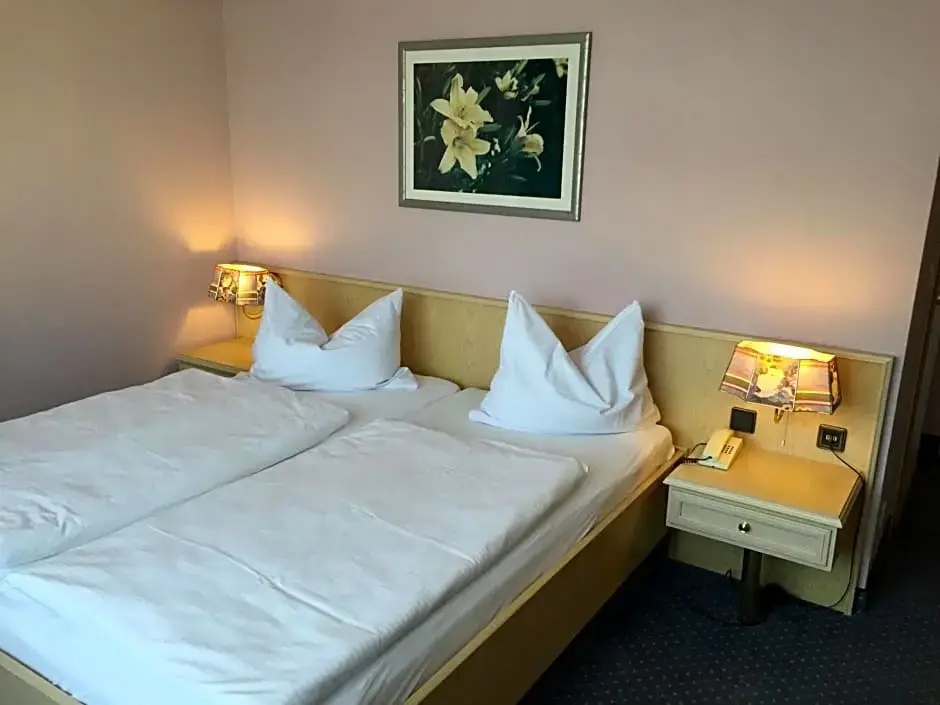 Brandiser Parkhotel - Chambres