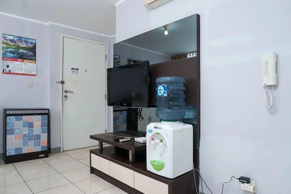 Cozy Living 1BR + 1 Apartment at Seasons City