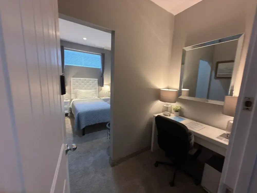 Economy room