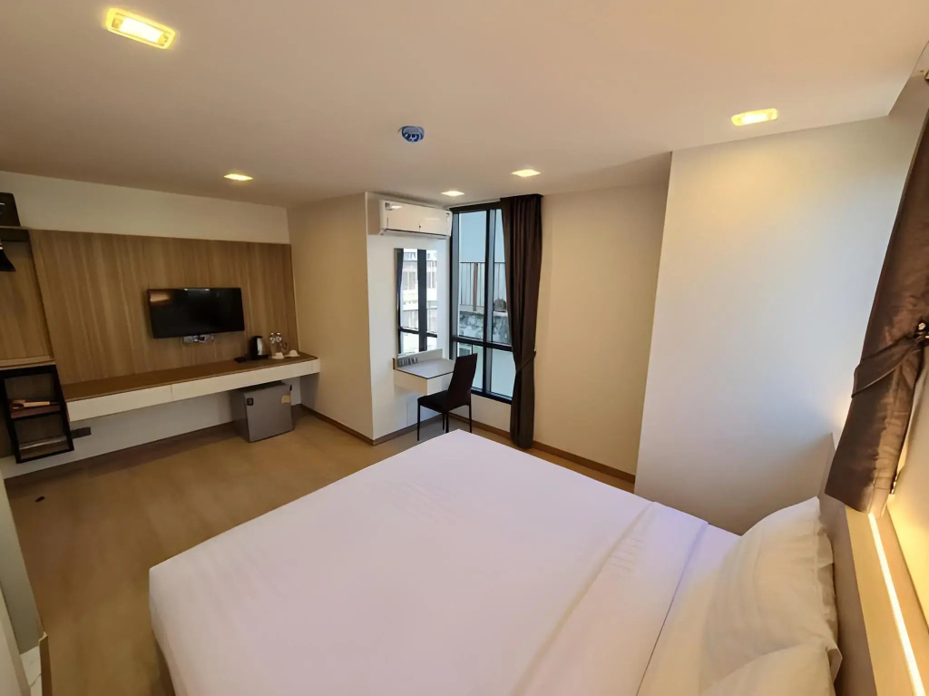 Thana Wisut Hotel — фото