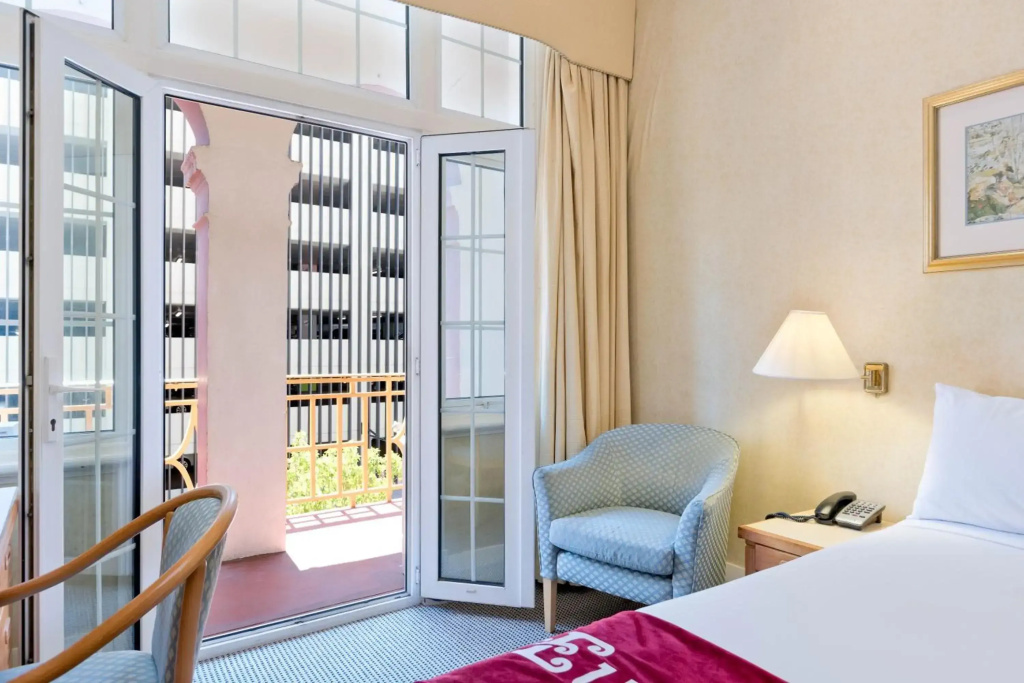 European Hotel - Général