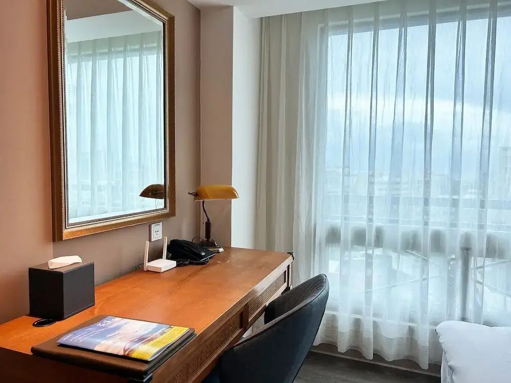 Comfort room