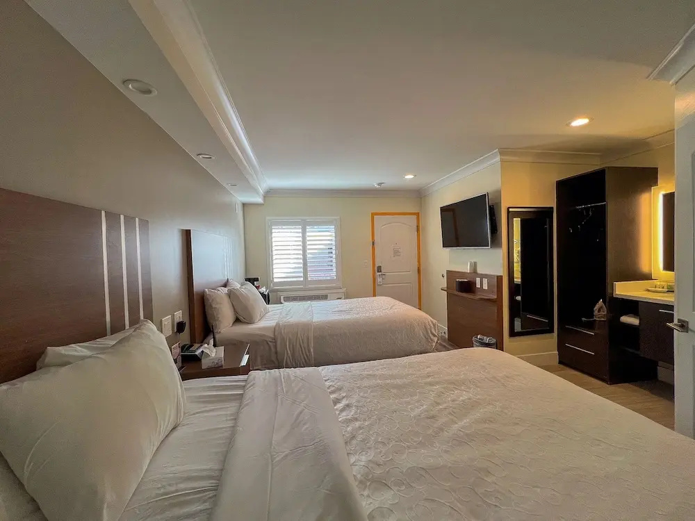Standard Quadruple room