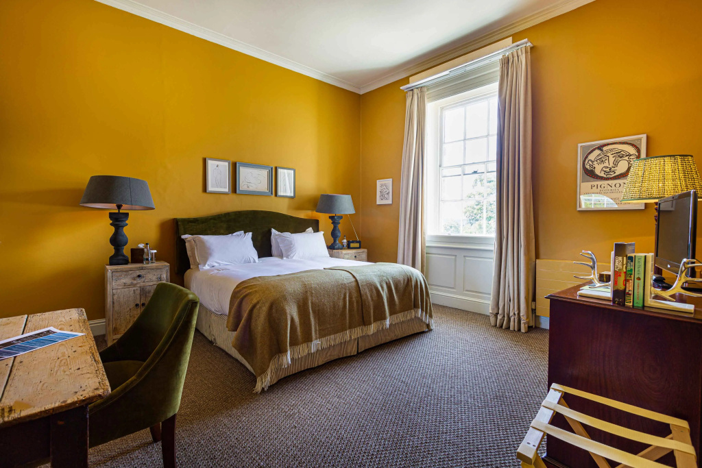Superior room