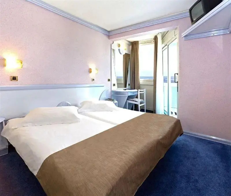 Standard room with balcony