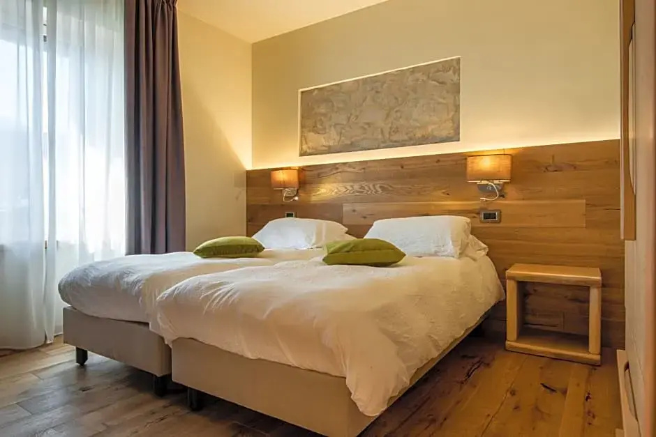 Balcony & Terrace