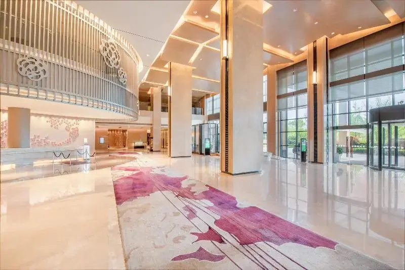 Lobby & Reception