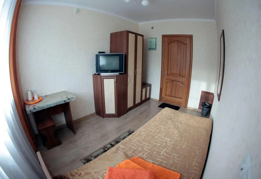Economy room