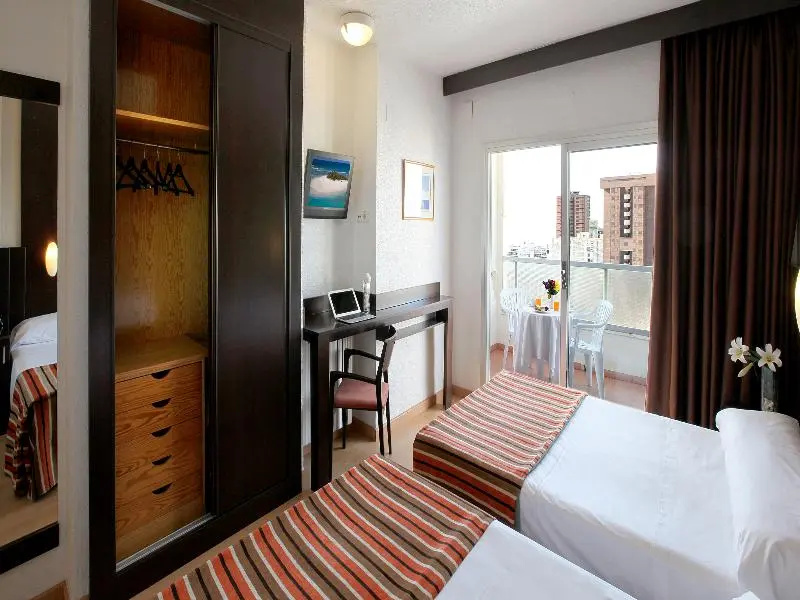 Double room (twin beds)