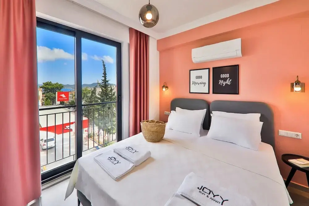 1 Bedroom Standard room with city view