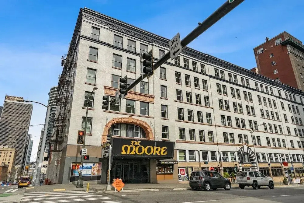 The Oxford Seattle Hotel