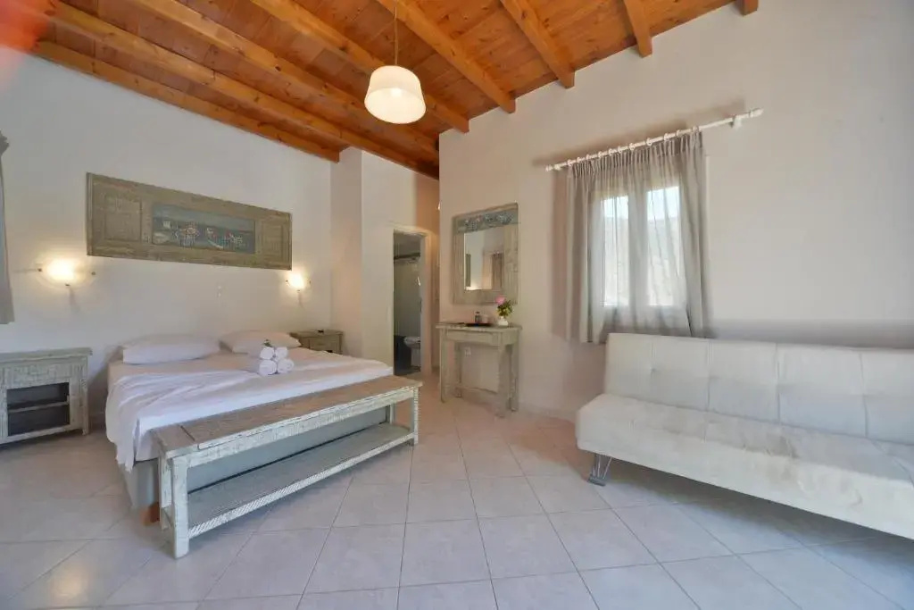 1 Bedroom Apartment with garden view