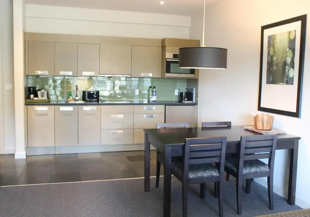 1 Bedroom Suite