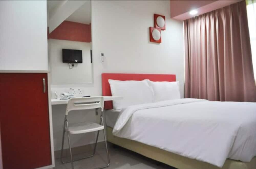 Yy318 Hotel
