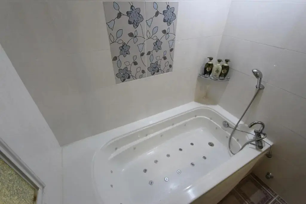Superior Double room (full double bed)