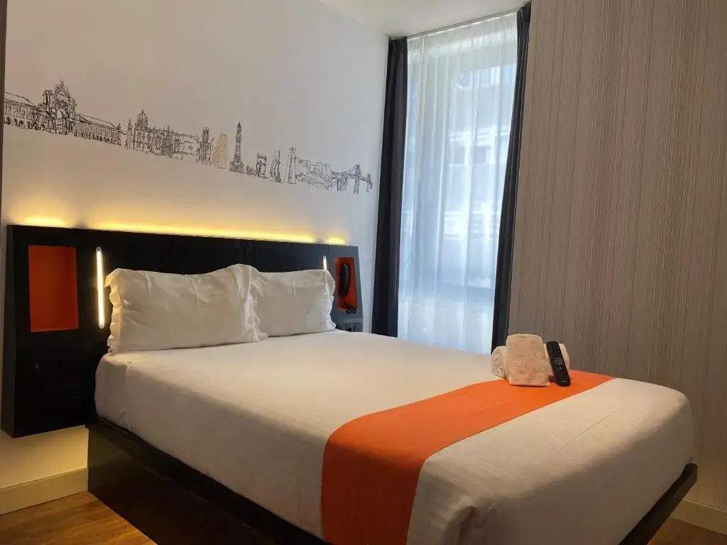 Double room (full double bed)