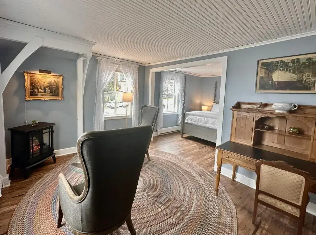 Deluxe Double room with sea view (full double bed)