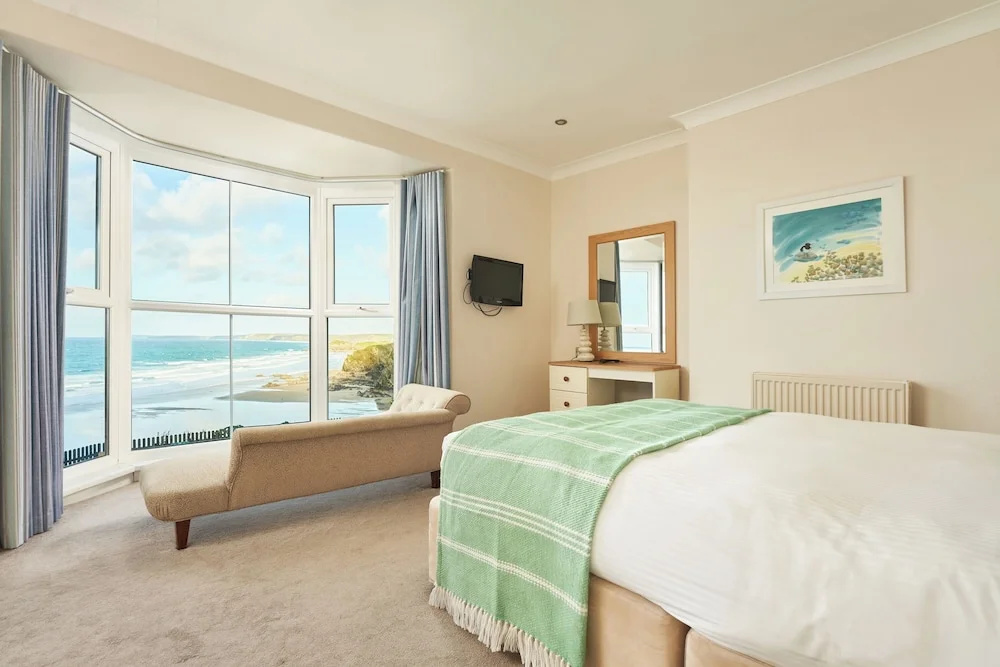 Premium Double room with sea view (full double bed)