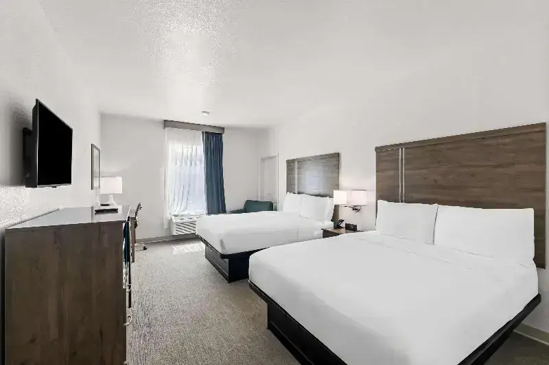 Standard Sextuple room