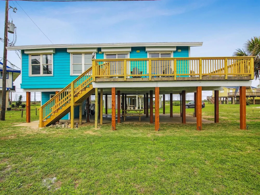 Beachside Pearl by Ryson Vacation Rentals