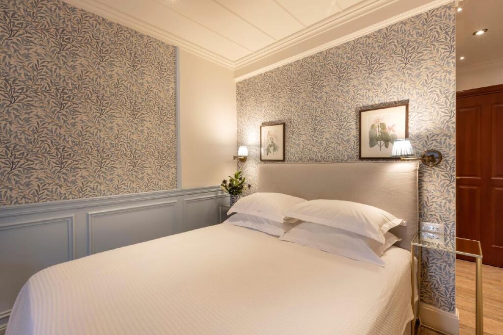 gallery_image_hidden_18