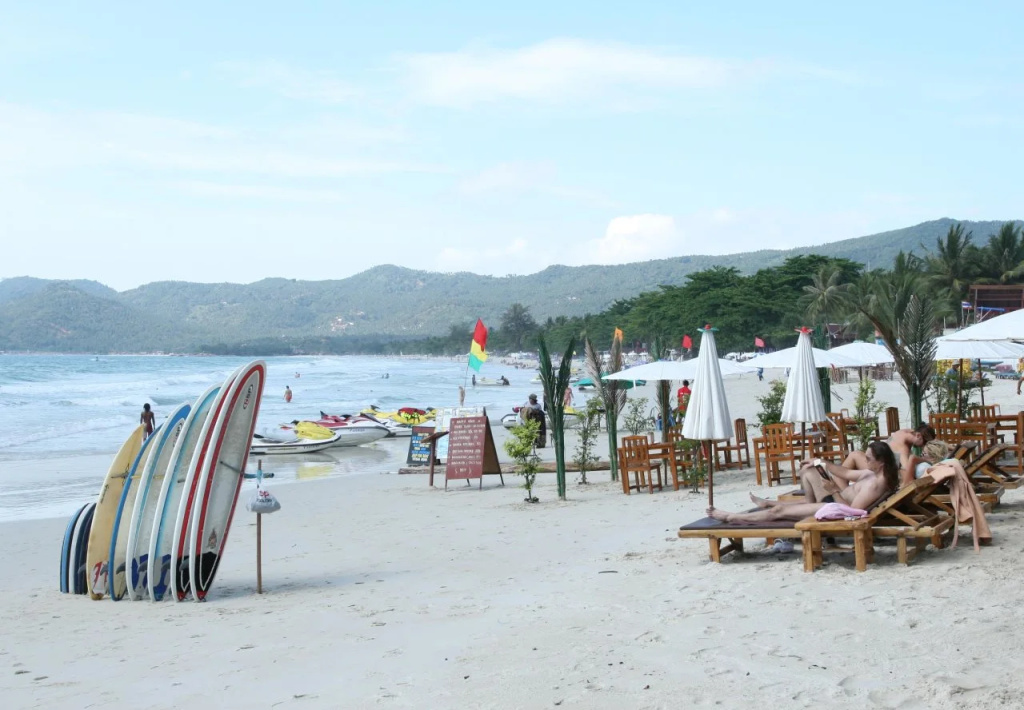 Beach & Waterfront