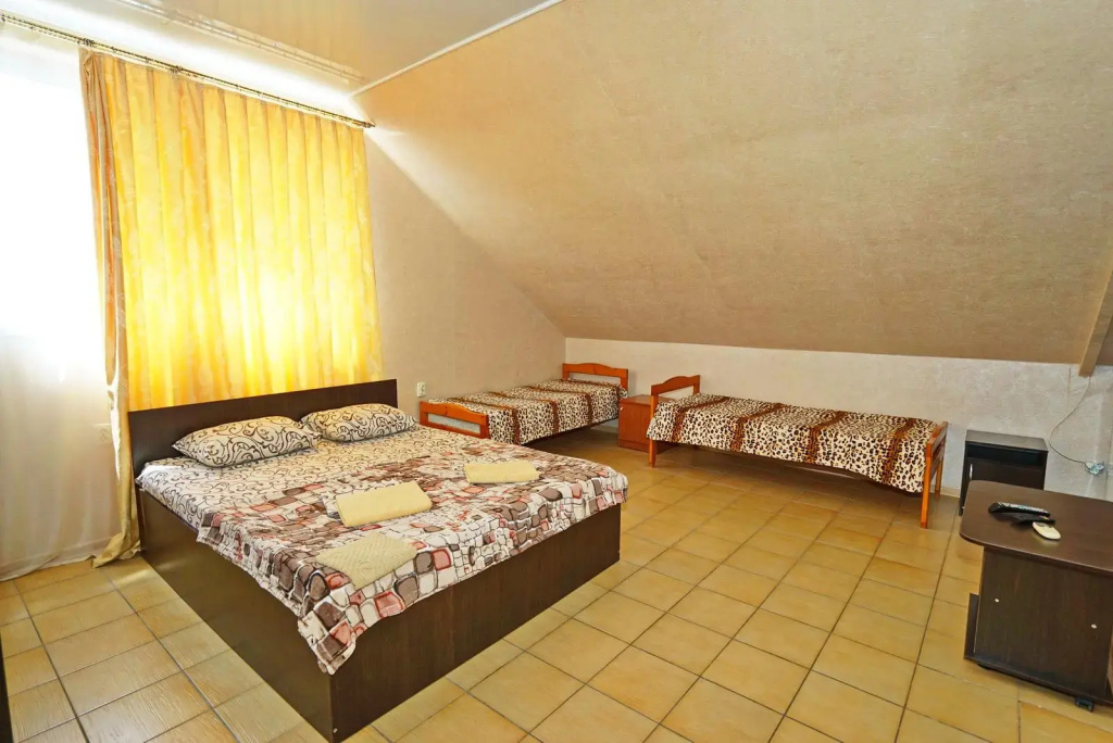 Standard Quadruple room